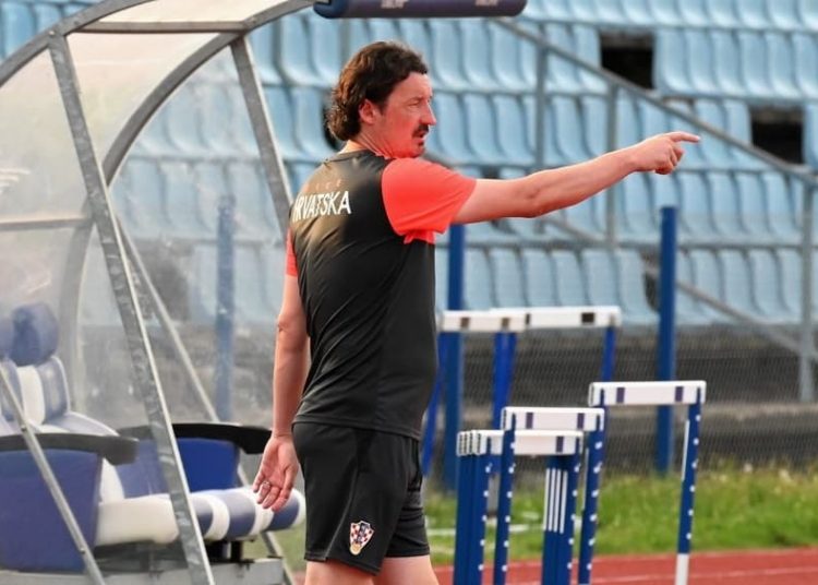 Elvis Brajković: Čim sam došao u reprezentaciju Ćiro me potjerao na šišanje, a najgore iskustvo bilo mi je igranje na tri tisuće metara nadmorske visine