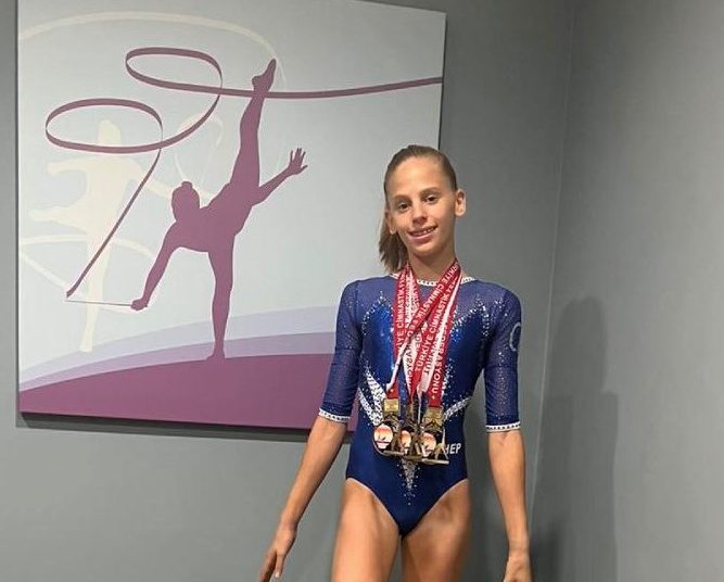 Gimnastičarka Vite Mila Prpić osvojila četiri medalje na Balkanskim juniorskim igarama!