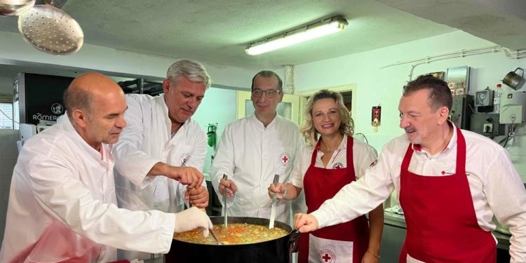 U drugom krugu projekta Danas…za vas…! obroke za osobe kojima je potrebna pomoć pripremat će poznata riječka sportska imena