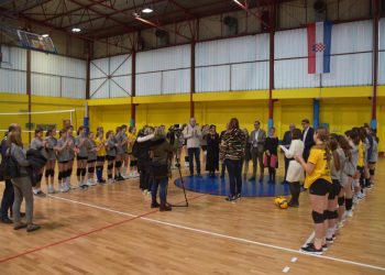 Predstavljena nova sportska podloga i prateća oprema u Dvorani Dinko Lukarić
