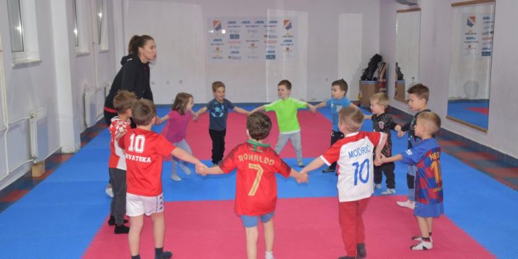 Univerzalna sportska škola NK Pomorac 1921