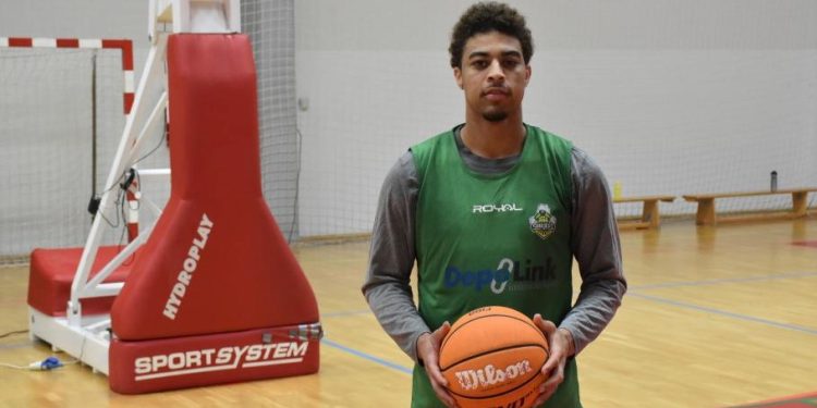 Amerikanac Derryck Thornton pojačao Škrljevo!