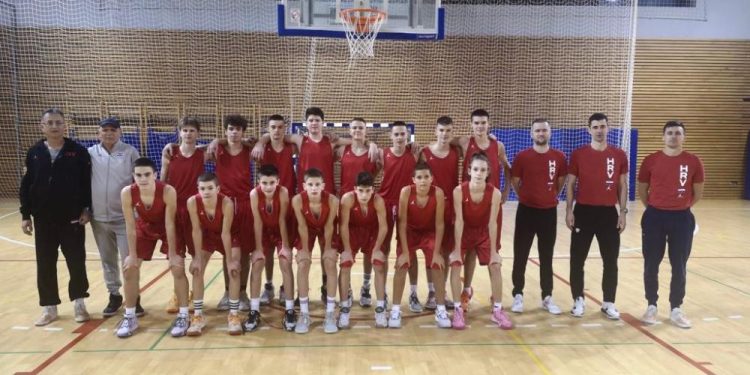 Mlađa kadetska košarkaška reprezentacija U14 na pripremama u Pazinu