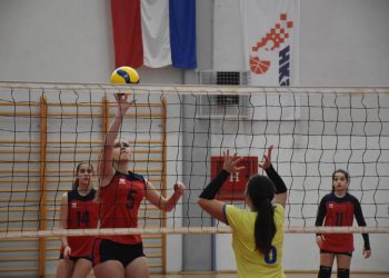 Mlade odbojkašice Zameta i Gornje vežice uvjerljive na turniru u Mavrincima
