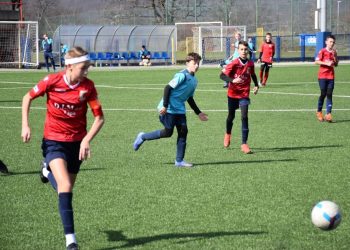 U dvostrukom nogometnom programu u Brnasima Halubjan i Lokomotiva podijelili pobjede
