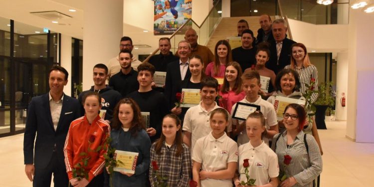 Enrico Marotti najbolji sportaš Grada Opatije u 2022. godini: AK “Opatija motorsport” i Streljački klub “DVD Opatija” najuspješniji ekipno