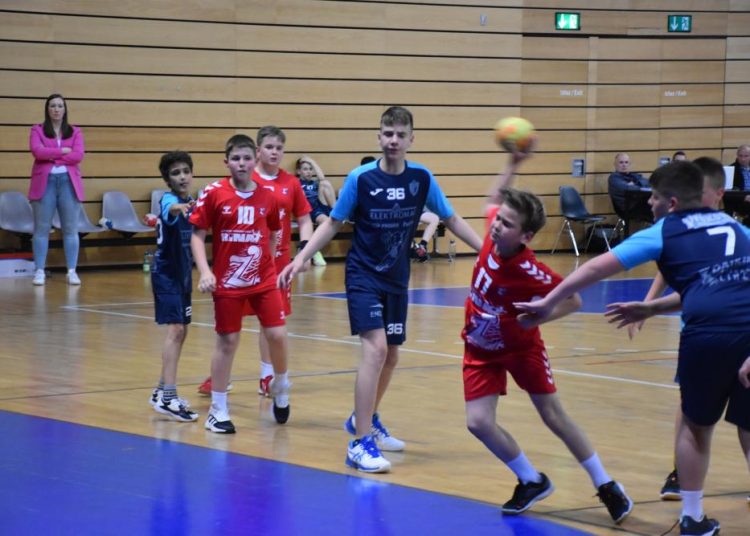 Dramatična završnica utakmice 1. HRL U11: Zamećani preokrenuli protiv Viškova