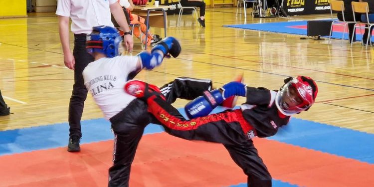 Leoni Petrović dva zlata na međunarodnom kickboxing turniru “Glina Open”