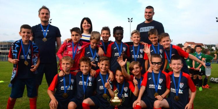 Nogometaši Zameta osvojili U9 Bačuka Trophy!