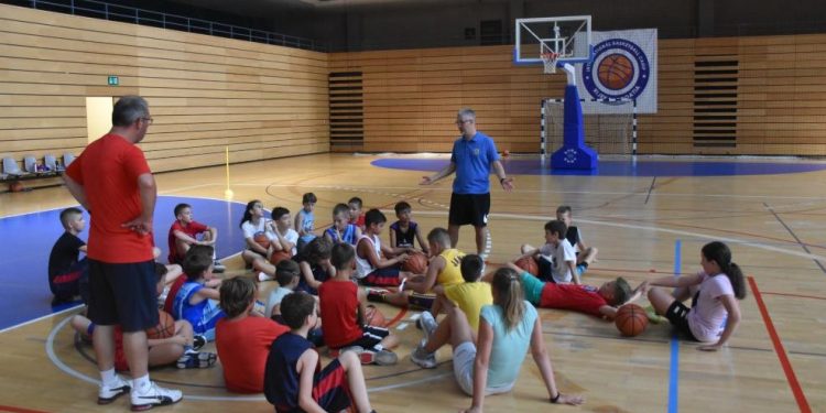U tijeku međunarodni košarkaški kamp “Rijeka 2023”