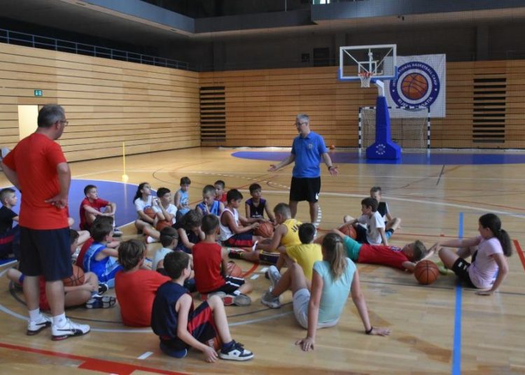 U tijeku međunarodni košarkaški kamp “Rijeka 2023”
