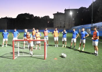Lokomotiva “vozi” prema trećeligaškom kolosijeku