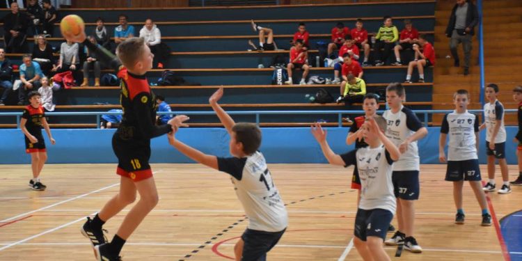 Riječki rukometni vikend: karlovački Sedmerac i Kozala najuspješniji na turnirima U11 i U15 kategorija