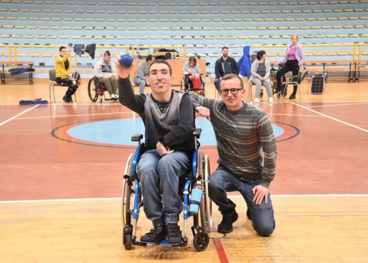 Inspirativni parasportaš i glazbenik Kristijan Trampuž