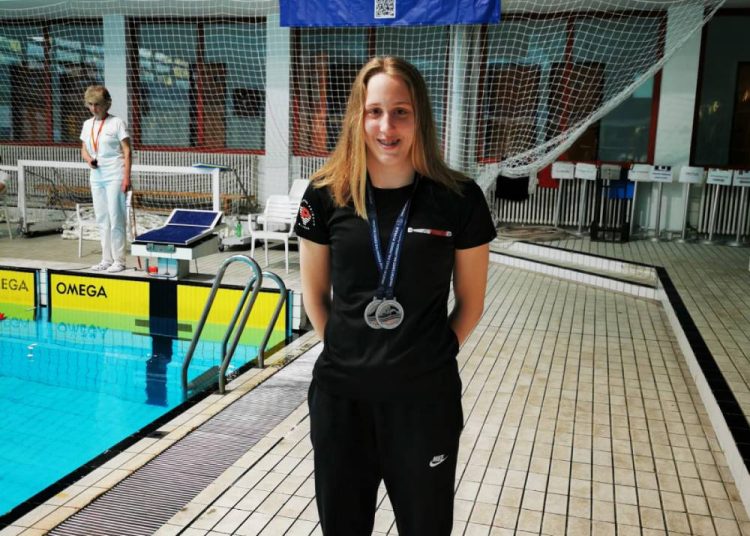 Primorjaši Ana Bobanović i Jan Karuza uspješni na PH u daljinskom plivanju