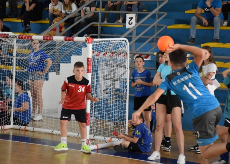 “Crikva mini” okupila preko 150 najmlađih rukometaša iz tri županije