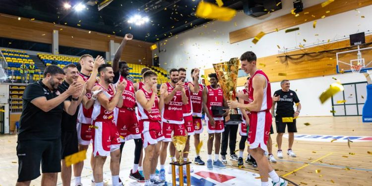 Košarkaši Szolnokija uvjerljivi pobjednici opatijskog Liburnija kupa