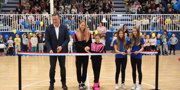 Svečano otvoren obnovljeni Dom kulture i sporta u Kraljevici