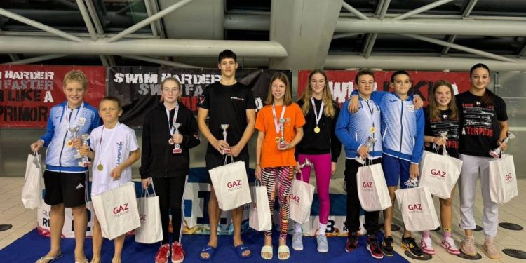 “Torpedo cup 2024.” na Bazenima Kantrida okupio 200-tinjak mladih plivača