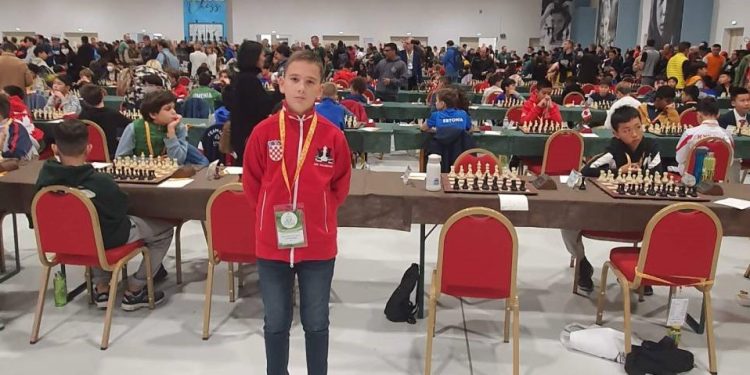 Opatijac Erik Golubović nastupa na Svjetskom prvenstvu u šahu u kategoriji U12