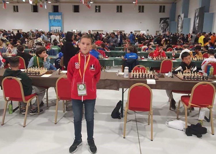 Opatijac Erik Golubović nastupa na Svjetskom prvenstvu u šahu u kategoriji U12