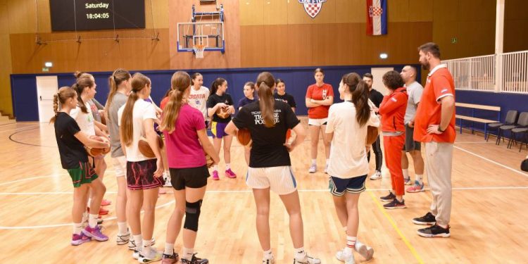 Kontrolno okupljanje U16 ženske košarkaške reprezentacije u Selcu