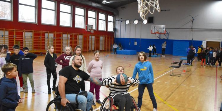 Viškovljanski osnovci “uskočili u cipele” parasportaša