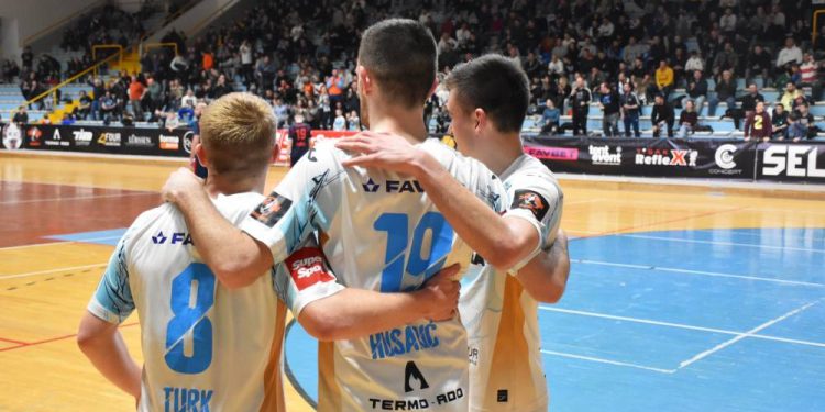 Futsal ekipa Rijeke slavila u Dubrovniku!