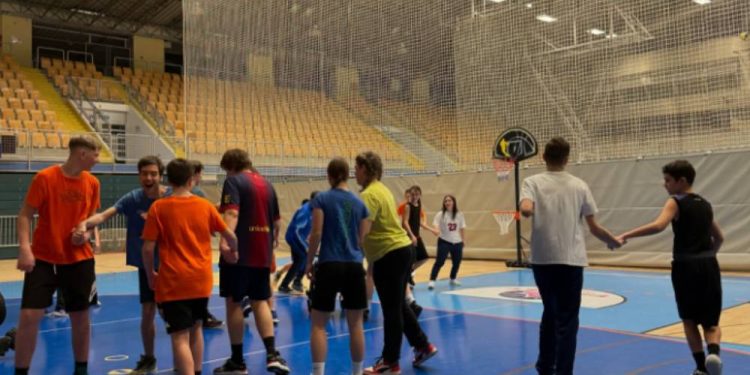 U Kostreni započeli treninzi inkluzivnog sporta Baskin