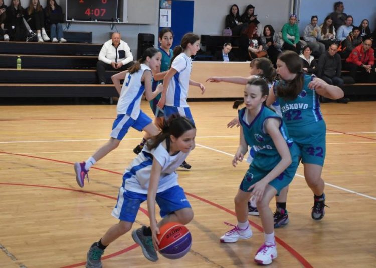 Mini basket turnir u Viškovu: Krčanke najuspješnije