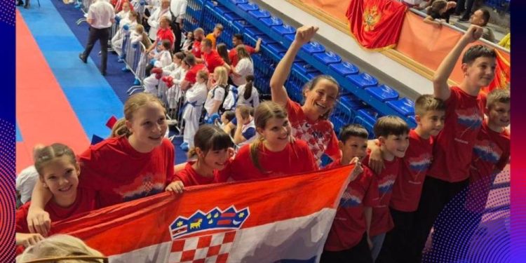 Mladi karatisti Krk Croatije Adrian Badurina i Karmen Šajatović srebrni na Balkanskom prvenstvu u Baru