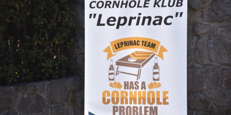 “Cornhole vikend va Umejčine”