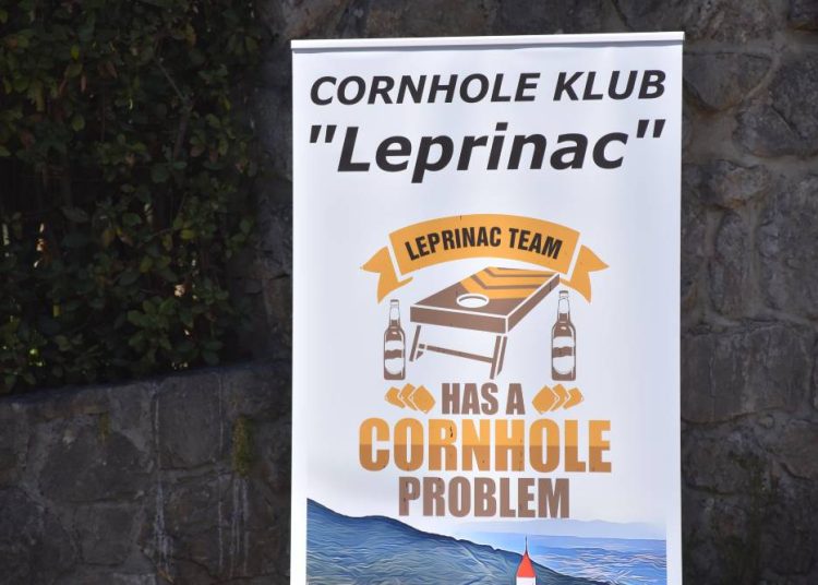 “Cornhole vikend va Umejčine”