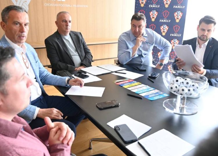 Održan ždrijeb za novu sezonu SuperSport HNL-a: Rijeka otvara sa Slavenom na Rujevici, Osijek dočekuje Dinamo!