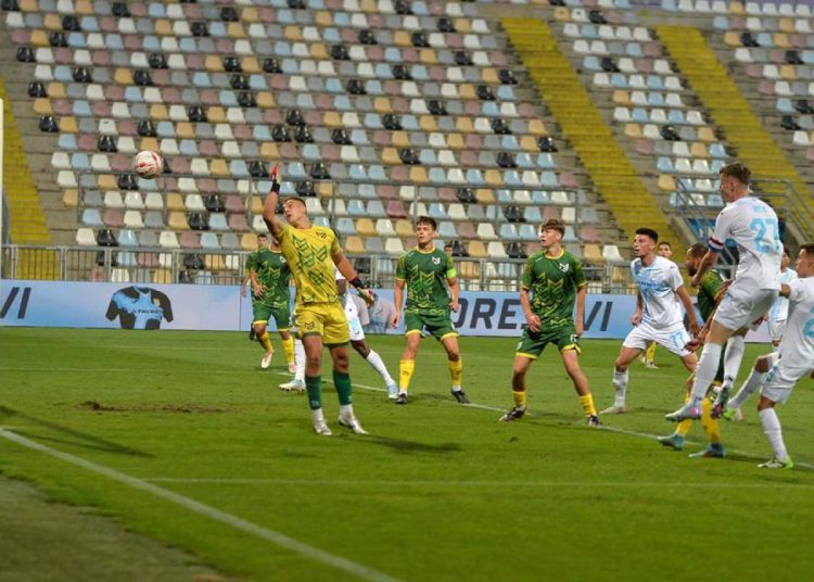 Pobjedom protiv Maksimira 4:0 nogometaši Rijeke krenuli u obranu naslova Kupa Hrvatske