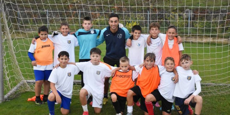 U11 momčad NK Krk: karakterna generacija klinaca koja obožava nogometnu “bubamaru”
