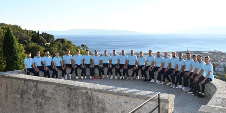 Atraktivan foto session na Gradini: manekeni pred fotoaparatima, borci na terenu!