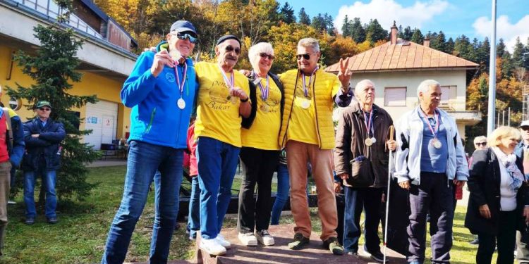 Veliki odaziv na 8. Hrvatski festival sportske rekreacije za osobe starije dobi u Delnicama