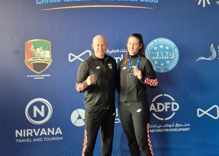 Članica riječkog Mega centra Petra Perković srebrna na Svjetskom prvenstvu u kickboxingu!
