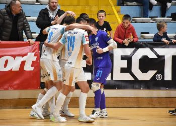 Futsal momčad Rijeke u prepunoj Dvorani mladosti pobijedila Torcidu Biberon i ušla u polufinale Hrvatskog kupa!