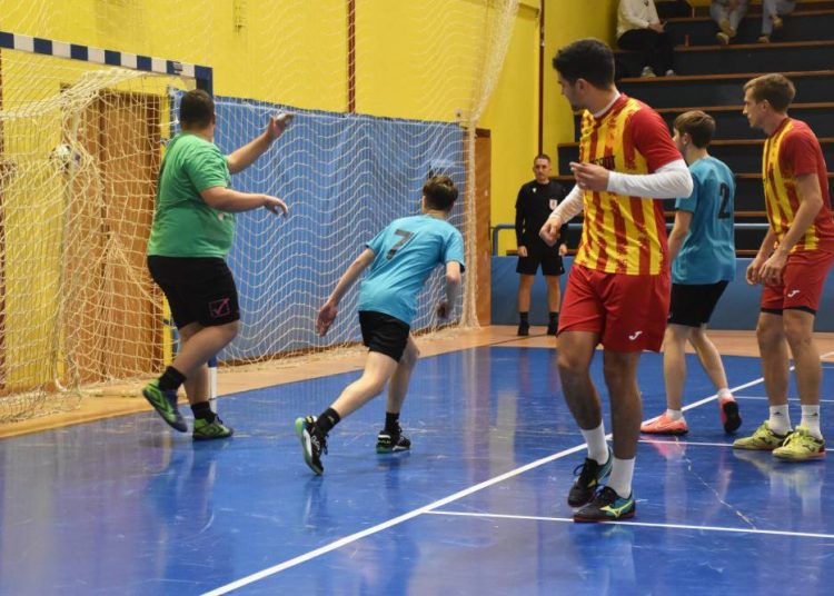 Drugi dan malonogometnog turnira “Rijeka Open”: Baja Građevinski obrt najuvjerljiviji