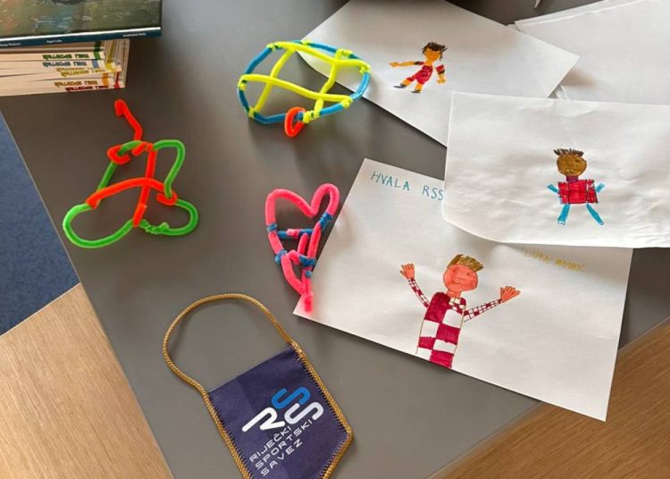 Riječki sportski savez donirao „Sportske lektire“ malim pacijentima na Sušaku