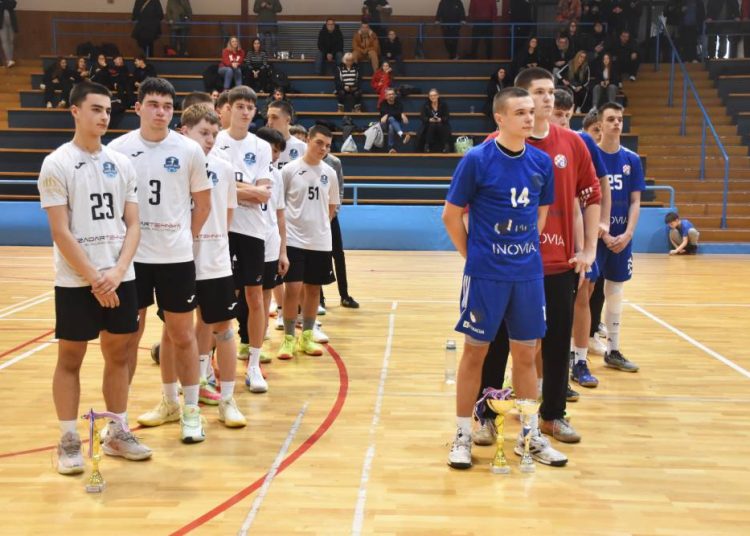 Mladi rukometaši Dinama (U15) pobjednici drugoga dana 34. Memorijalnog turnira “Zvonimir Škerl”
