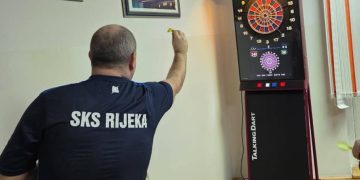 Studentski centar Rijeka donirao dresove Sportskom klubu slijepih