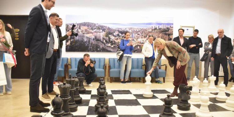 „Cvijet Mediterana” u Rijeci: velemajstorice se bore za tron, a šah u Hrvatskoj uskoro ulazi u školski kurikulum