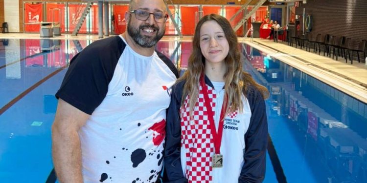 Povijesni uspjeh Lane Jambrović: članica Kluba skokova u vodu Primorje 2010 plasirala se na Europsko prvenstvo u Budimpešti!