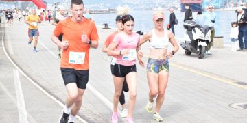 Sterni i Turk pobjednici Molo longo trka: 150 trkača projurilo riječkom šetnicom uz more