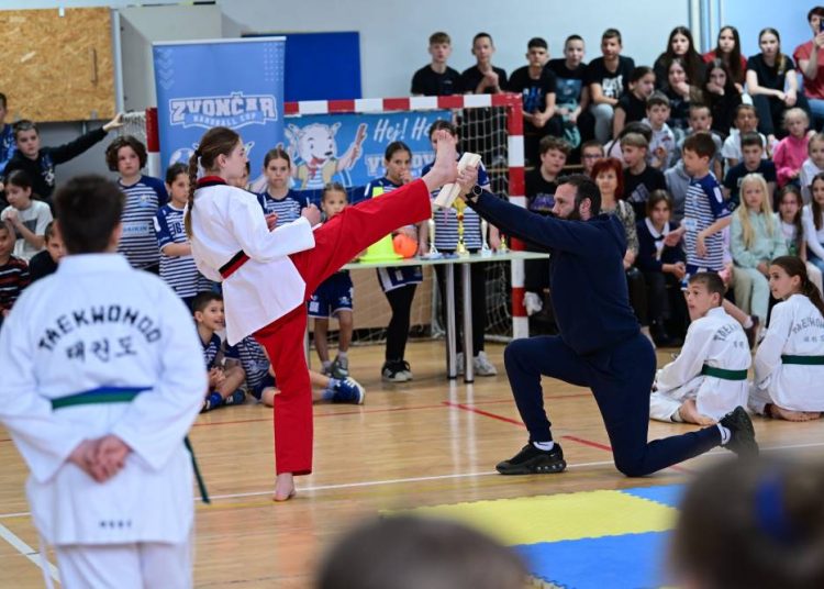 Dan sporta u Viškovu: atraktivne demonstracije klubova oduševile male osnovnoškolce