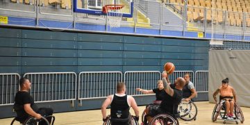 Košarka u kolicima jedan je od najgledanijih sportova na paraolimpijskim igrama, a postoji i u Kostreni