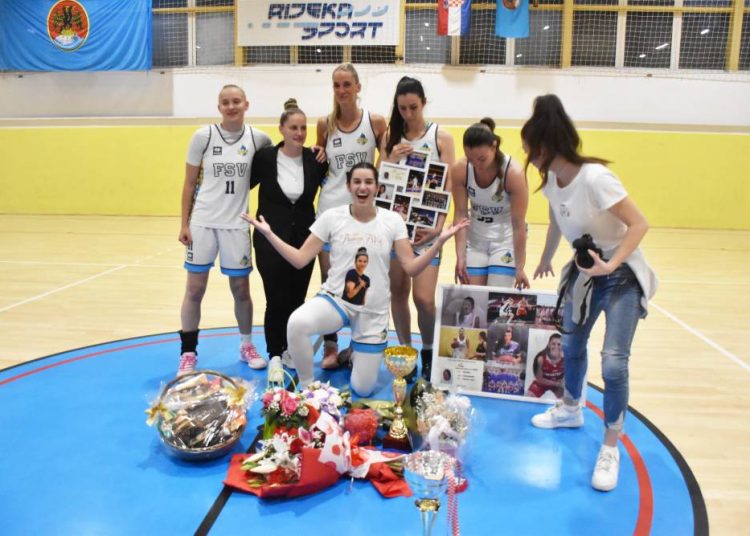 Hvala ti, Mia! Veličanstven kraj velike karijere pod obručima